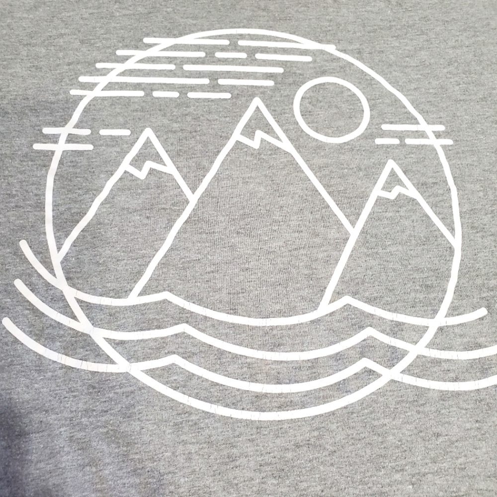Women's light gray Goodfellow tee-shirt top with mountain logo size xl - Picture 7 of 9